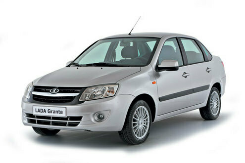 Напомни, что LADA Granta, заменившая в модельной линейке завода седан Kalina, а по большому счету — столь близкую кошельку небогатого и прагматичного российского автолюбителя вазовскую «классику» — начала продаваться с конца минувшего года. 