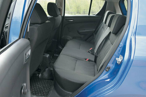 Кстати, о предшественнике. Swift сильно изменился практически во всех аспектах. В первую очередь динамически. Кроме того, он сбросил 20 кило­граммов, обзавелся высокопрочными сталями, подрос во всех измерениях. Но дизайн почему-то остался прежним. 