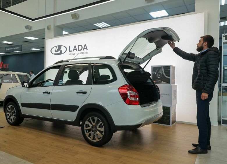 Изображение Продажи новых автомобилей в России взлетели на 59%