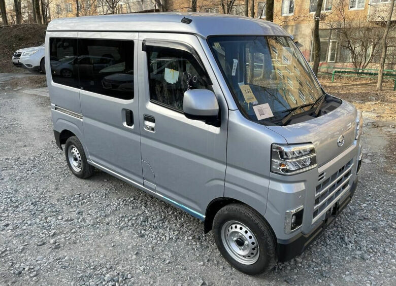 Изображение Daihatsu Hijet по цене LADA Vesta: в Россию привезли партию новых «японцев»