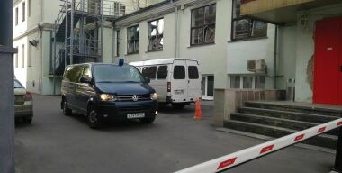 Имеют ли право охранники стоянок супермаркетов проверять содержимое багажника авто