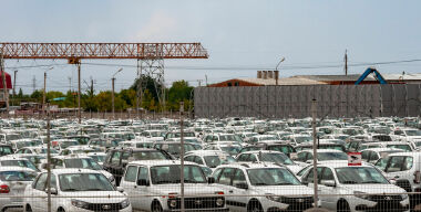 АВТОВАЗ борется с дефицитом, УАЗ и «Моторинвест» — со здравым смыслом, власти — с электросамокатами: итоги недели