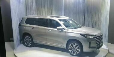 Exeed объявил российские цены на обновленный кроссовер VX