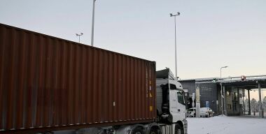 Въезд запрещен: Россия по-прежнему не пускает в страну европейские грузовики