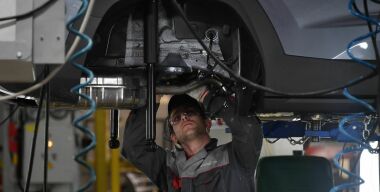 Только половина российских автозаводов смогла оправиться от санкций