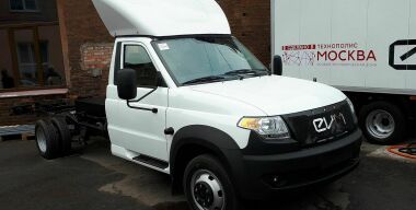 Легкий коммерческий транспорт предложили пускать на «выделенки»