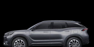 В России начались продажи кроссовера BAIC X7