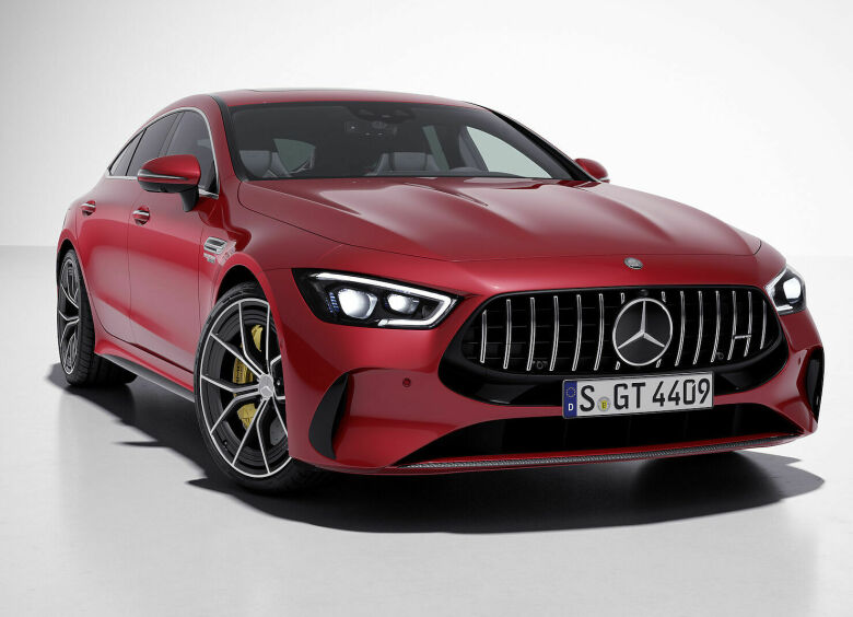 Изображение Лифтбэк Mercedes-AMG GT обновился и получил цвет за миллион рублей