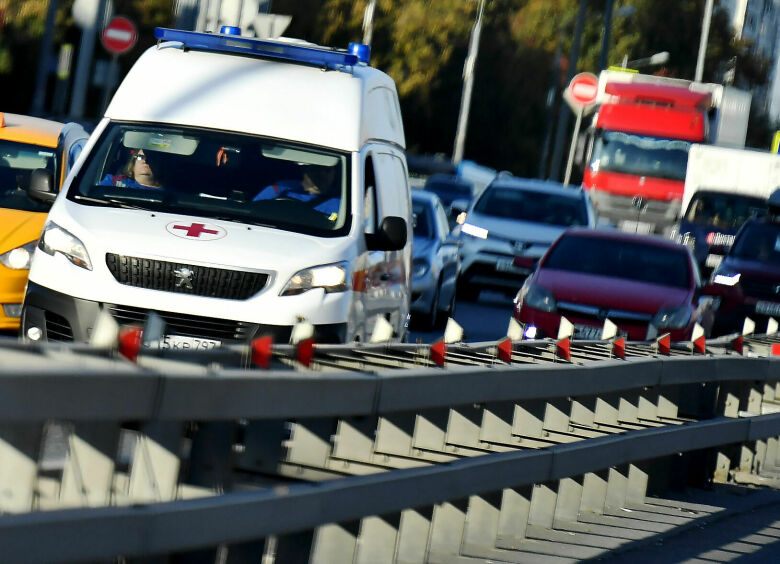 Изображение ГИБДД оскандалилась, LADA Vesta подорожала, за электрокаром «Атом» выстроились очереди: итоги недели