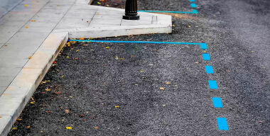 Теперь официально: всю платную парковку в Москве обозначат синим цветом