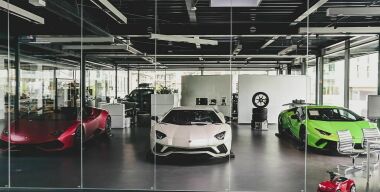 Назло санкциям: люксовых автомобилей в России стало еще больше