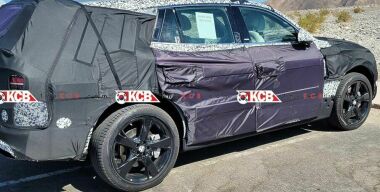 Фотошпионы засекли испытания новейшей модели Genesis — кроссовера GV90