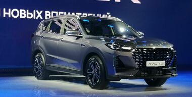 Названы российские цены кроссовера Jetour X70 Plus