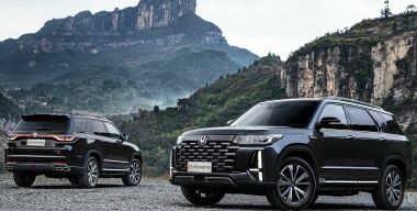 В России стартовали продажи обновленного кроссовера Changan CS95