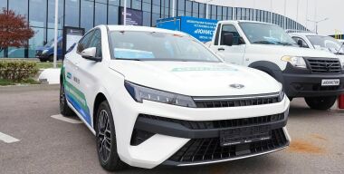 «Москвич» показал свой первый битопливный автомобиль