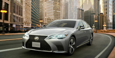 Lexus обновил флагманский седан LS