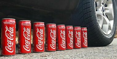 Фото: www.youtube.com/CrushBangShow