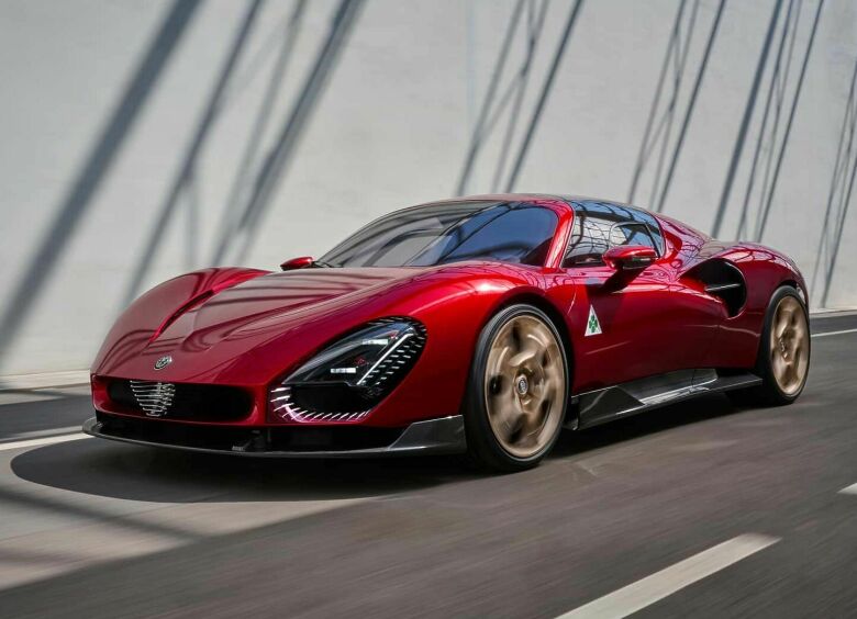 Изображение Alfa Romeo 33 Stradale в зеркале новых штрафов и цен на бензин