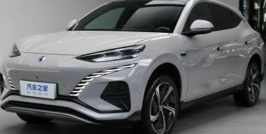 В Россию привезли немецко-китайский кроссовер Denza N7