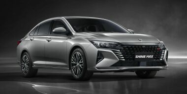 В России представили седан Dongfeng Aeolus Shine Max