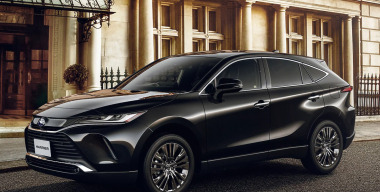 Toyota RAV4 больше не интересует: названы самые востребованные «праворульки» в России