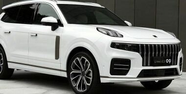 Автомобили Lynk&Co начали официально продавать в России