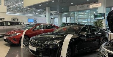 Новый рекорд: сколько россияне потратили на новые автомобили в июне