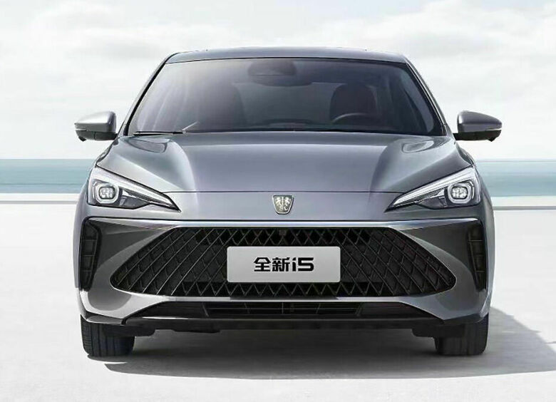 Изображение В Китае представили обновленный и очень амбициозный седан Roewe i5