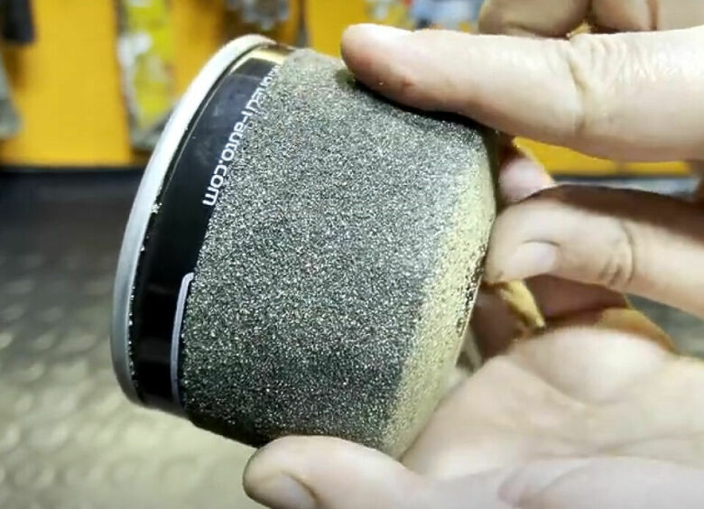 Изображение Зачем опытные водители сыплют песок на масляный фильтр