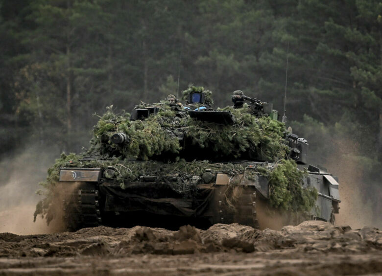 Изображение Четыре трупа возле танка: немцы рассказали, как русские будут жечь хваленые Leopard