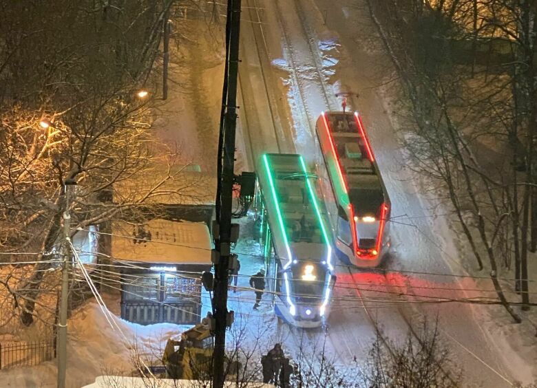 Изображение Почему трамвай никогда не буксует и хорошо тормозит даже на льду