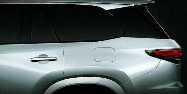 Японцы рассекретили новый флагманский кроссовер Lexus TX