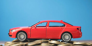 Почему за некоторые «бэушки» с российскими номерами нужно платить таможенную пошлину