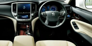 Почему московские таксисты скоро пересядут на авто с правым рулем