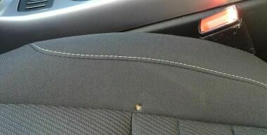 Руки-крюки: как восстановить прожженное сиденье в автомобиле за 200 рублей