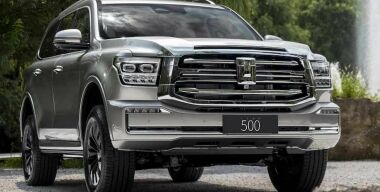 Tank 500 подорожал на миллион рублей после появления в кортеже Президента РФ