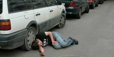 Как штрафуют пассажиров, выпивающих спиртное в салоне авто