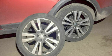Как пластиковые детали на колесных дисках доводят водителей до отчаяния