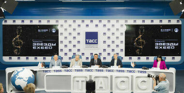 Exeed зажигает звезды по 300 000 рублей за каждую