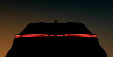 Toyota показала первые фото непопулярного кроссовера C-HR