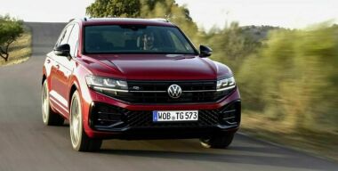 Volkswagen представил рестайлинговый кроссовер Touareg