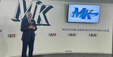 Безаварийное вождение: Павел Гусев сорок лет за рулем «МК»