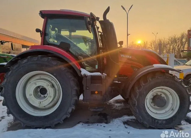Изображение В России выставлен на продажу «бешеный» трактор из Книги рекордов Гиннеса