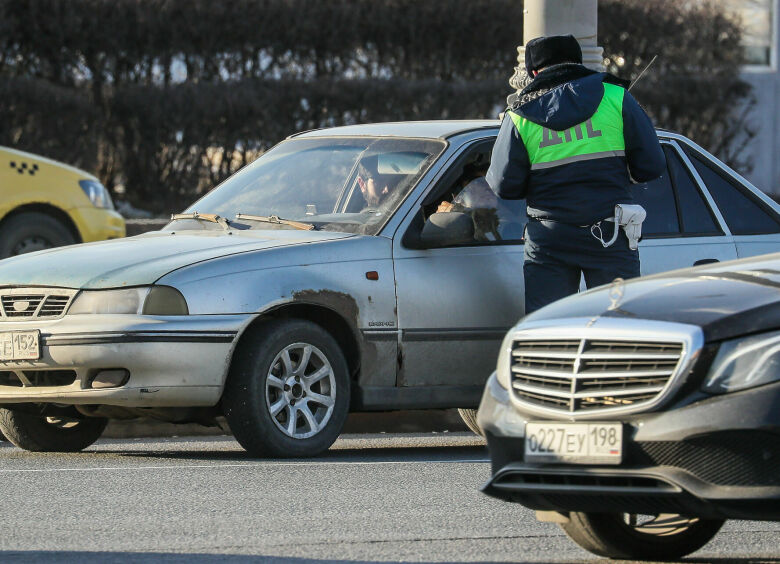 Изображение Ремень раздора: как получить два законных штрафа за одно нарушение ПДД