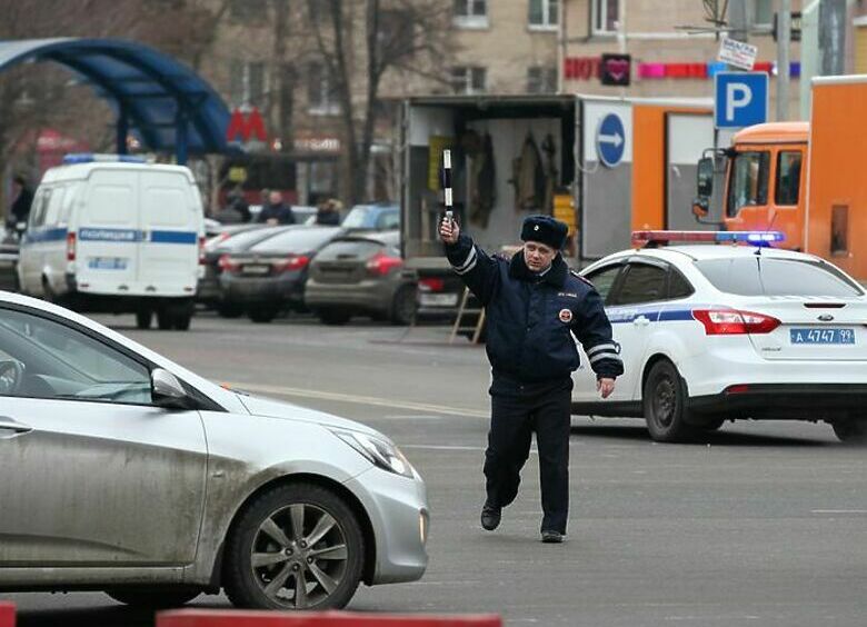 Изображение На какие вопросы сотрудника ГИБДД водителю лучше не отвечать