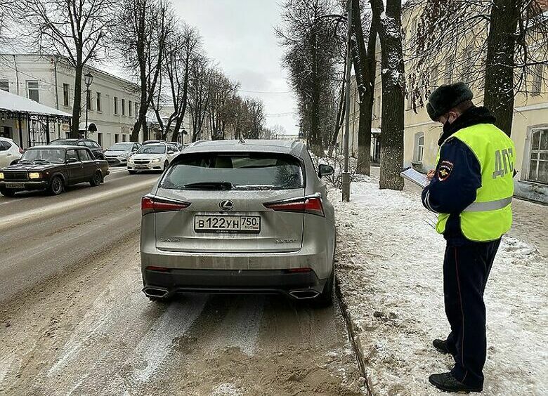 Изображение Типичный «разводняк»: как ГИБДД лишает «прав» за сомнительно прикрученные номерные знаки