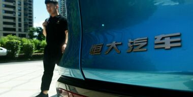 Российские перекупы, не спать: китайский авторынок переживает сумасшедший обвал цен