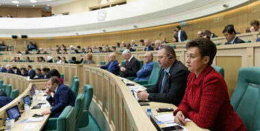 Совет Федерации постановил сделать машины в России еще дороже