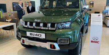 Байки про BAIC: очередной китайский бренд пригрозил завалить Россию новинками