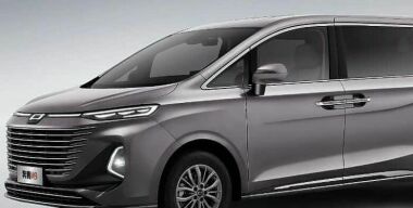 Опубликованы первые фото минивэна FAW Bestune M9